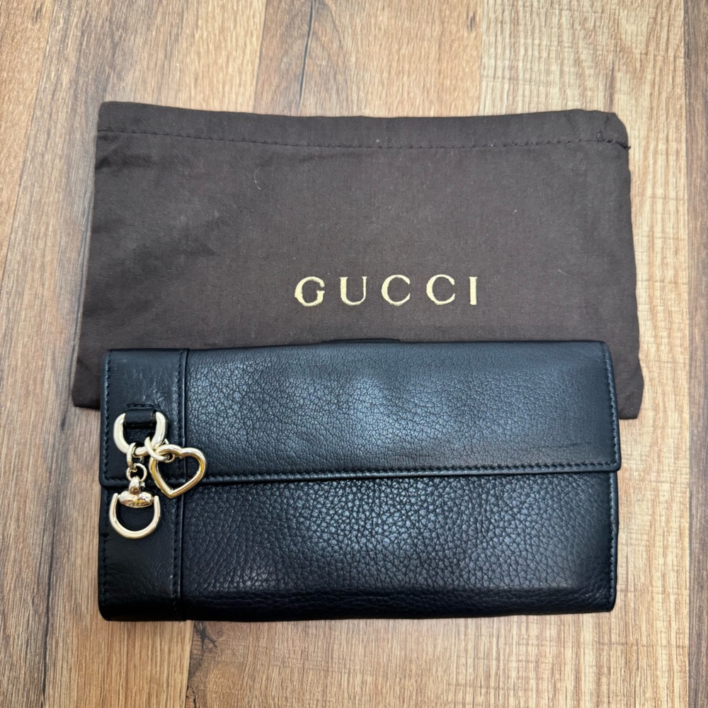 Gucci Guccicima heart charm continental wallet
